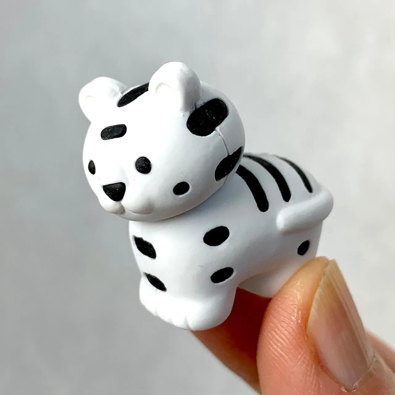 382371 IWAKO SAFARI ANIMAL ERASER-30