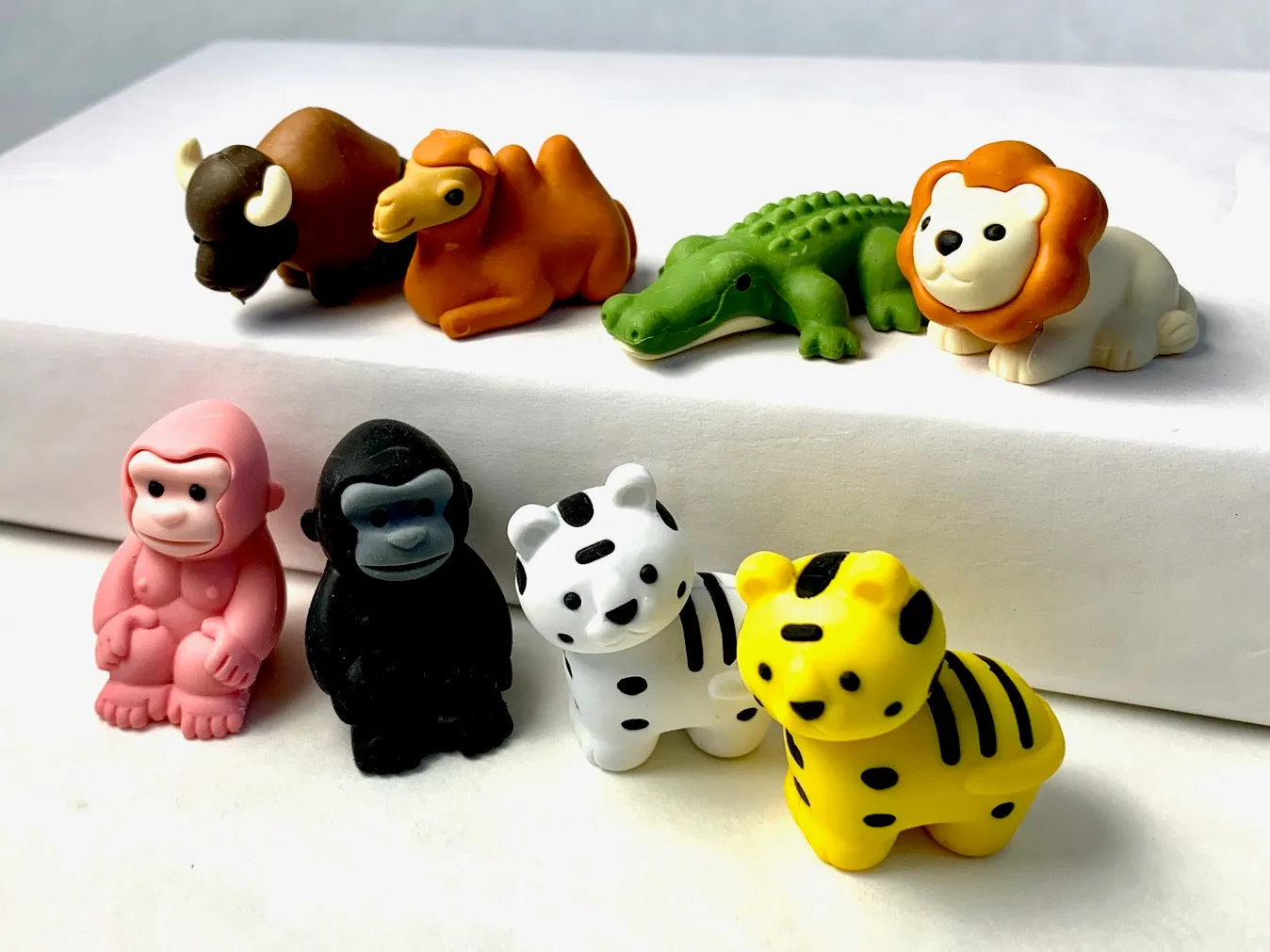 382371 IWAKO SAFARI ANIMAL ERASER-30