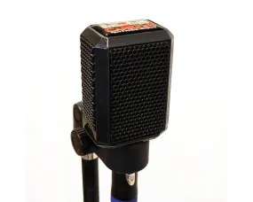 DrAlienSmith Capsule8 Figure 8 Dynamic Microphone