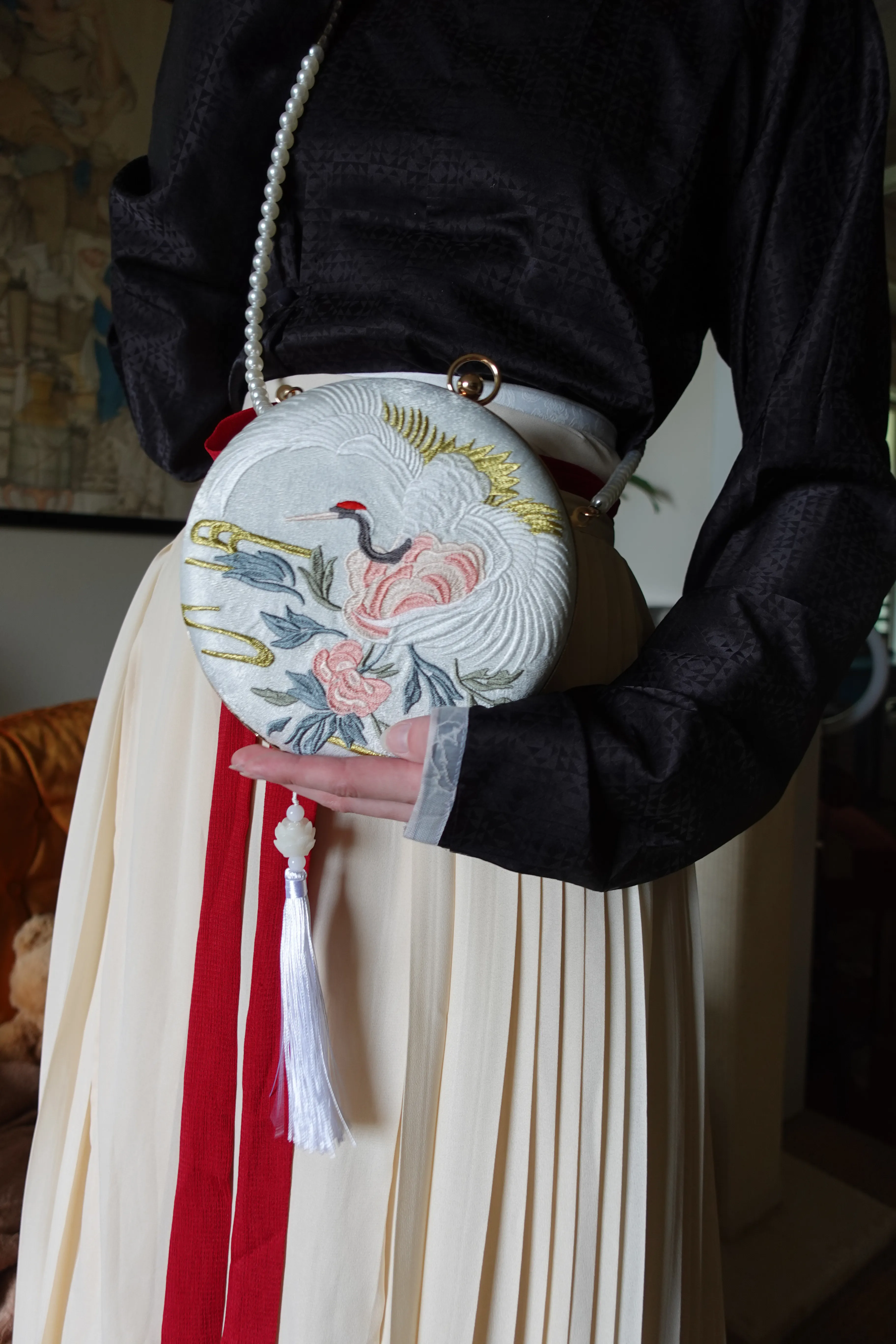 Hè Wu 鹤舞 Crane Dance Embroidered Hard Shell Purse