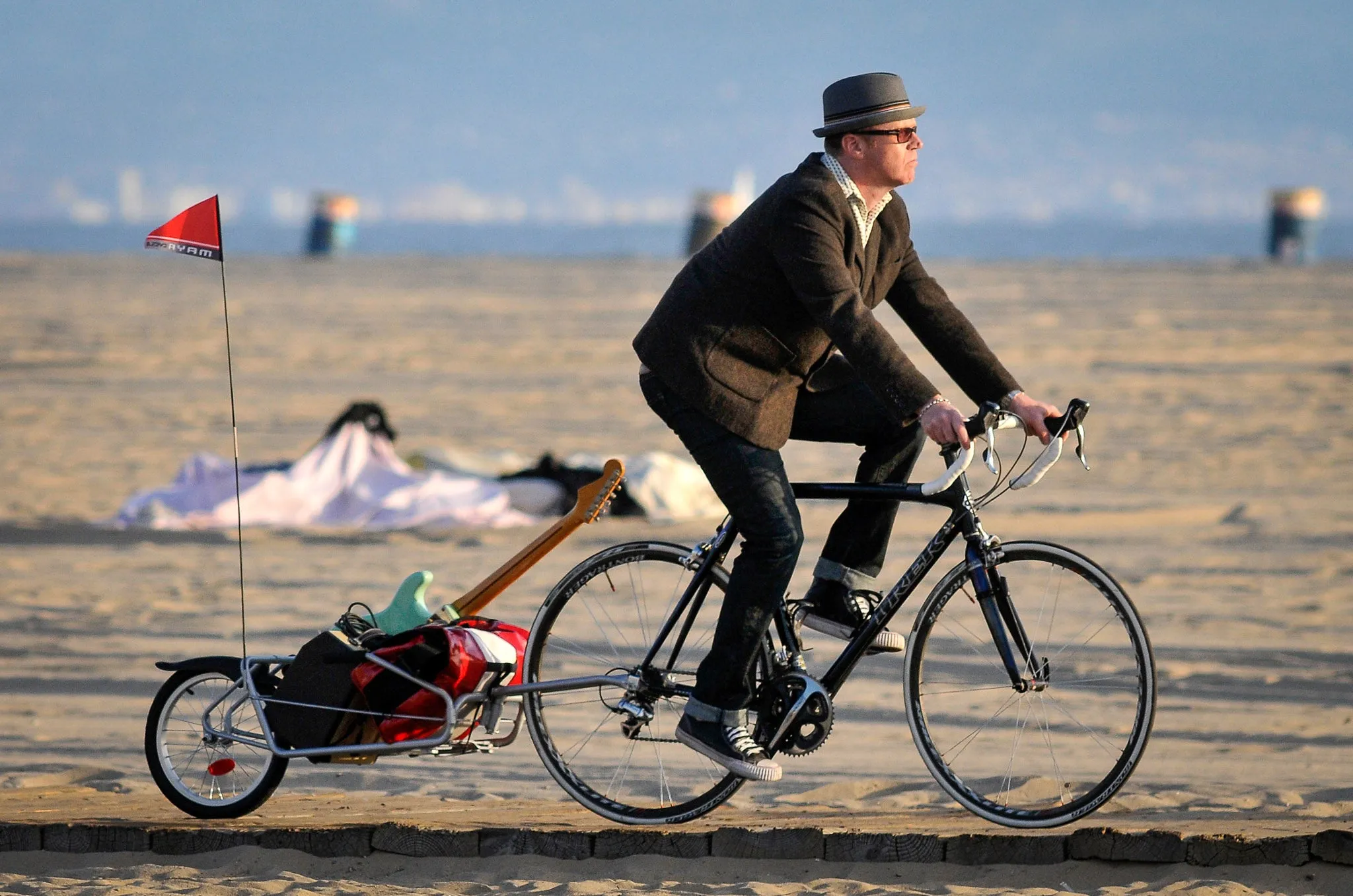 Maya Cycle Bicycle Trailer with Wheelbarrow Conversion