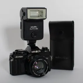 Minolta X-700 with 50mm f/1.7 Lens and Flash