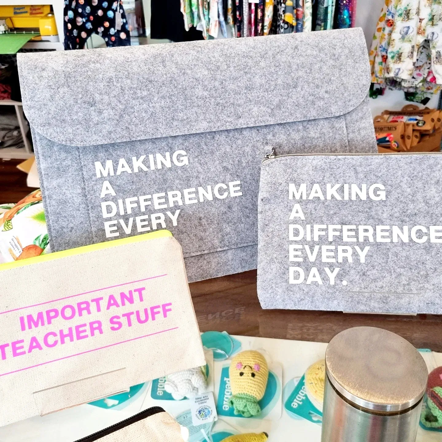 Teacher Gifts- 'Making a Difference Everyday' Laptop Bag/Paperwork Folder